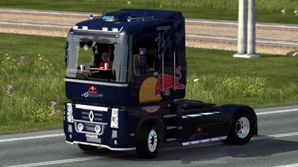 Renault Magnum Red Bull Skin