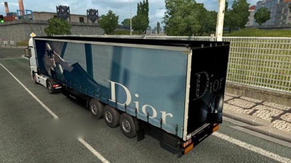 Dior trailer