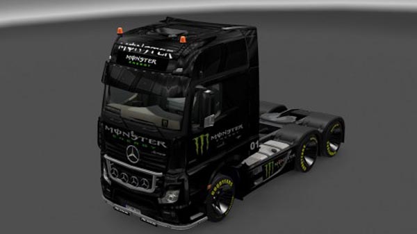 Metcedes MPIV 2014 Monster Energy Pack